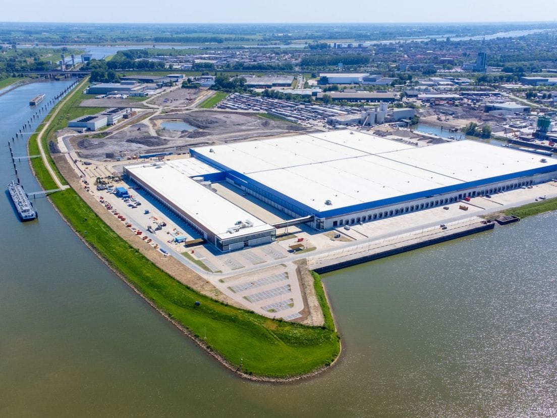 Distribution warehouse in the central Netherlands A2 corridor