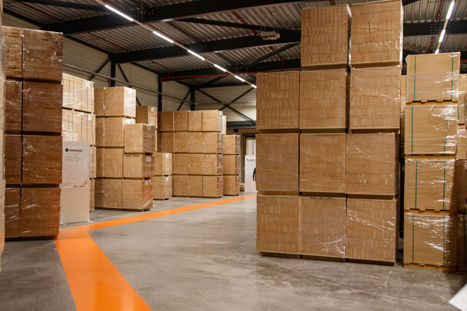 How to Get Set Up to Lease a Warehouse in the Netherlands